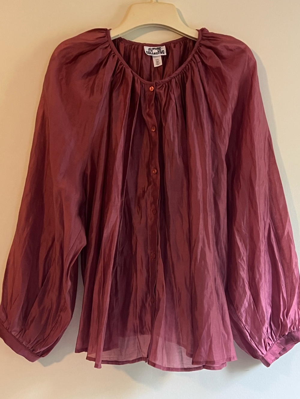 NWOT FUTURE COLLECTIVE ROSE PLEATED BLOUSE XXL